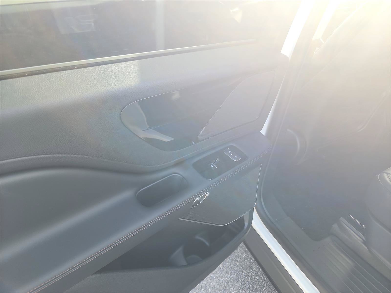 New 2026 Lincoln Aviator 2WD image 16