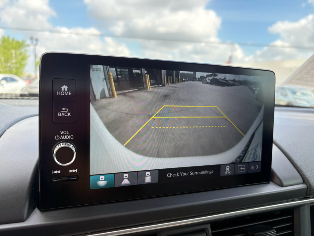Certified 2024 Honda Pilot Touring image 15