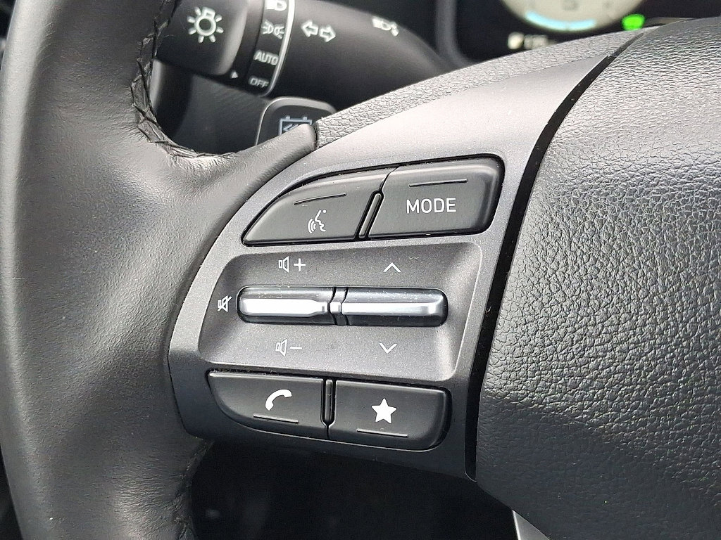Certified 2023 Hyundai Kona SEL image 17