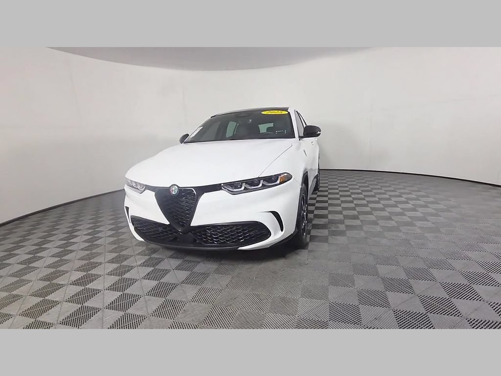 Used 2025 Alfa Romeo Tonale w/ Premium Package AWD/4WD image 50