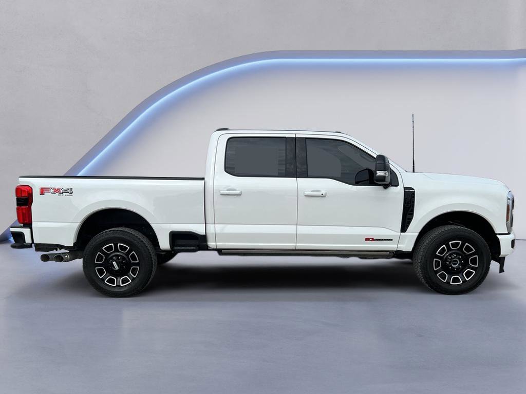 Used 2025 Ford F350 Platinum image 8