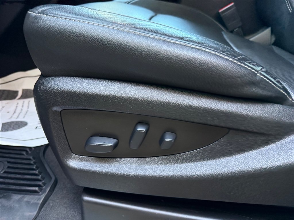 Used 2019 Chevrolet Silverado 2500 LTZ w/ Duramax Plus Package AWD/4WD image 9