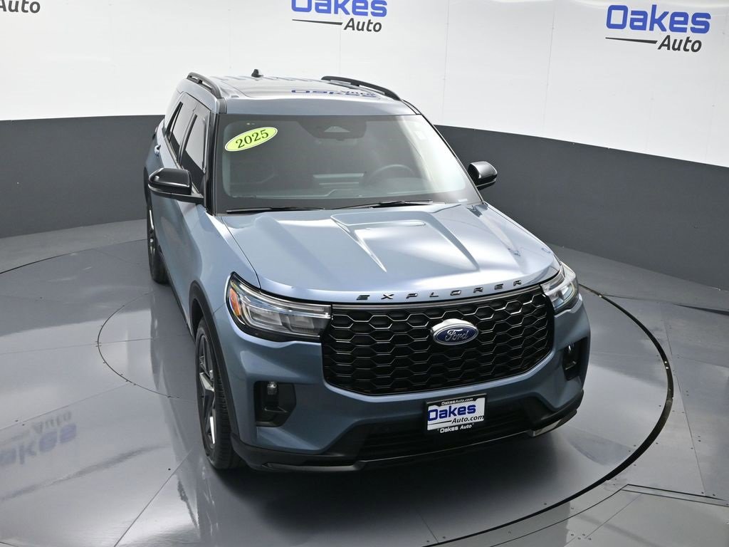 Used 2025 Ford Explorer ST w/ Sun And Sound Package image 52