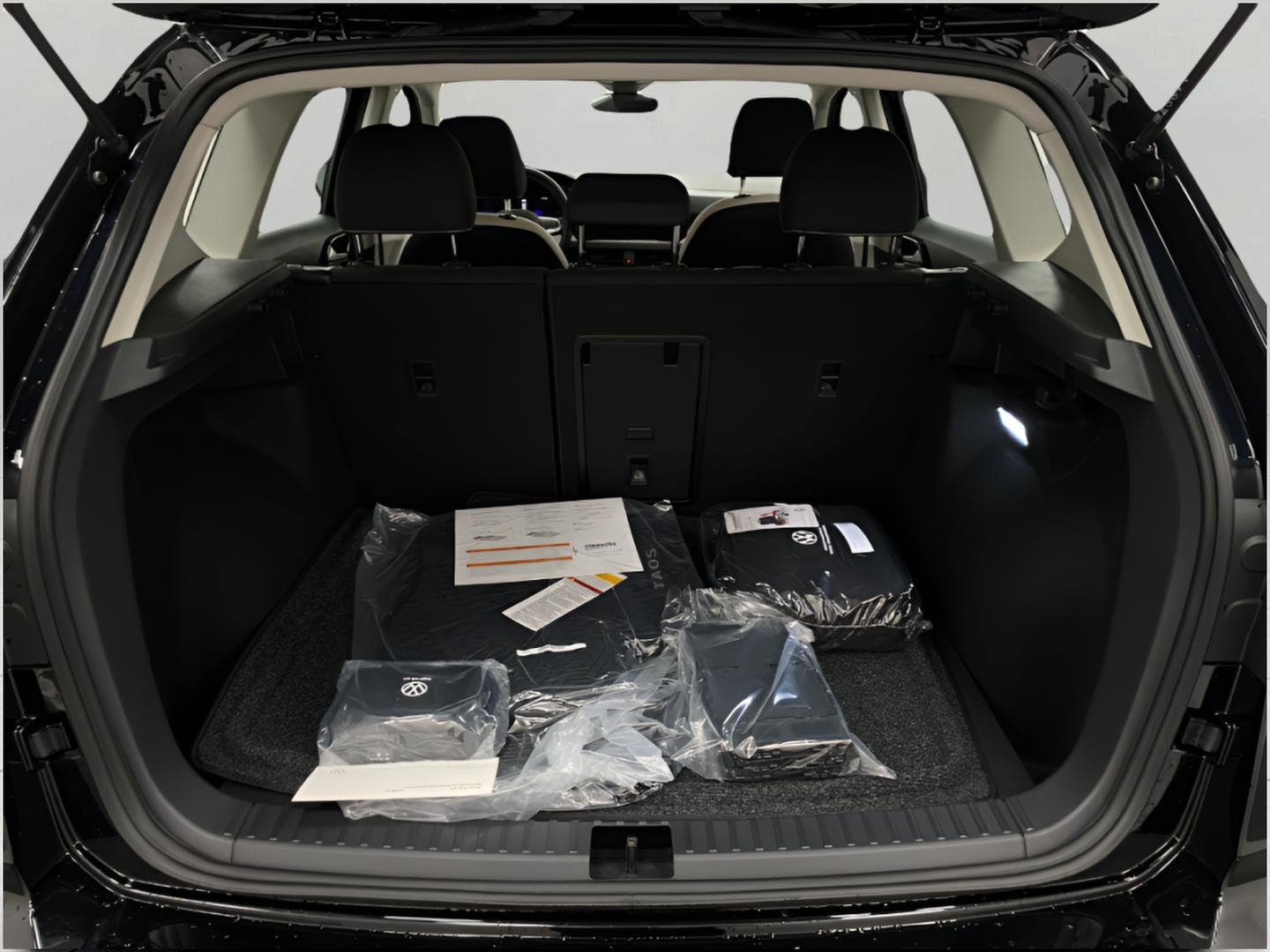 New 2026 Volkswagen Taos S image 5