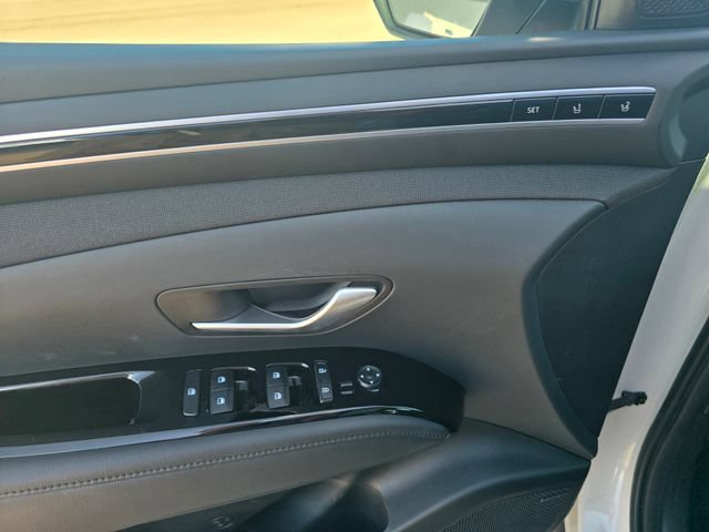 Used 2023 Hyundai Tucson Limited AWD/4WD image 18