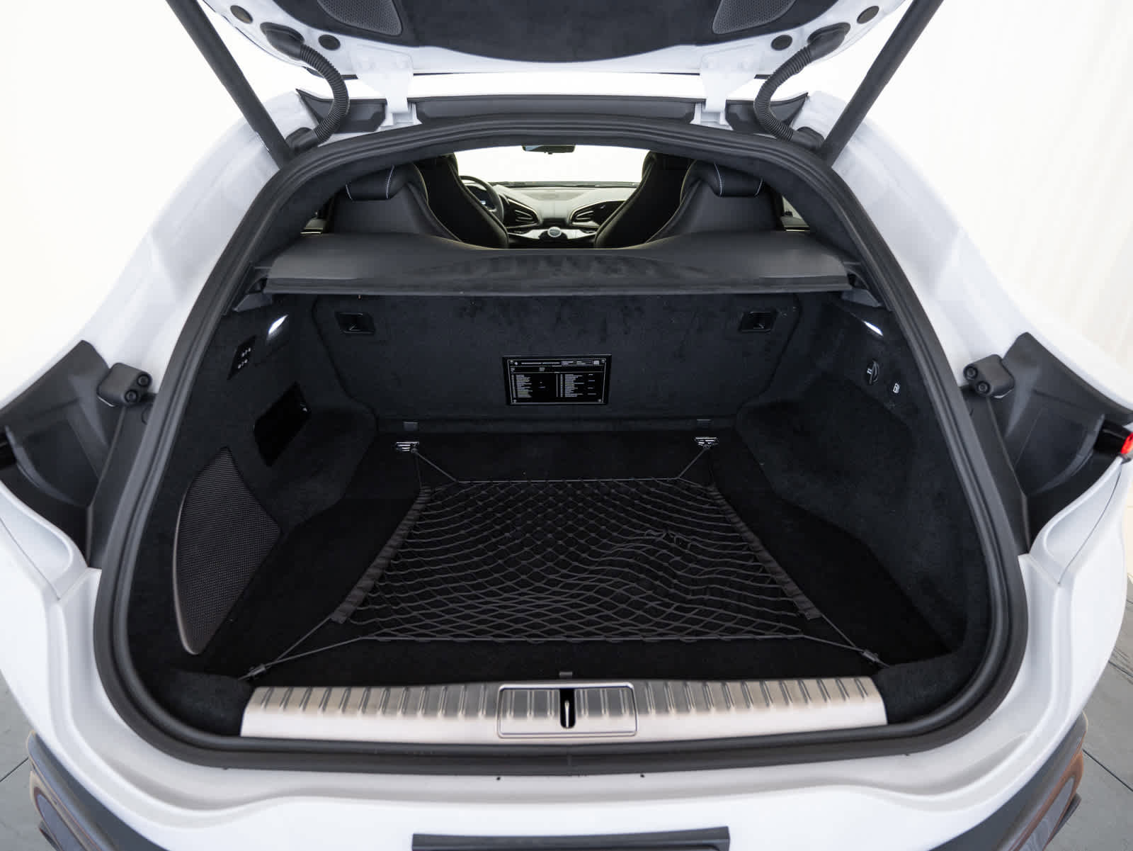 Certified 2025 Ferrari Purosangue image 32