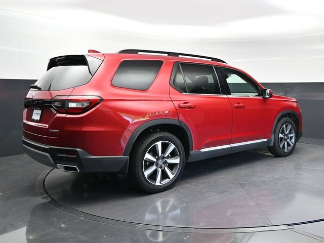 Used 2023 Honda Pilot Touring image 5