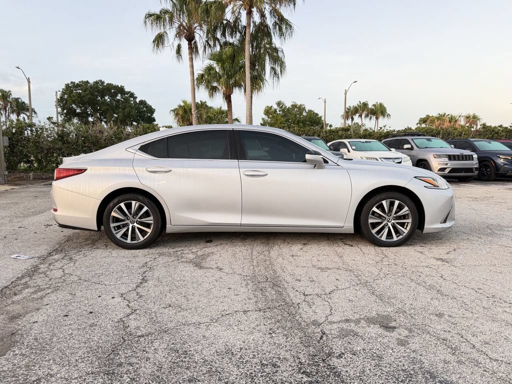 Used 2020 Lexus ES 350 w/ Accessory Package 2 FWD image 4