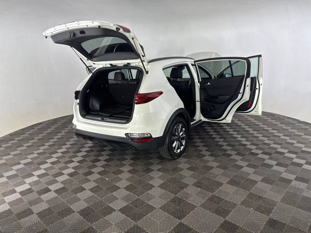 Certified 2022 Kia Sportage Nightfall Edition w/ Nightfall Fwd Premium Package image 16