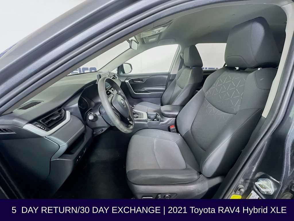 Used 2021 Toyota RAV4 XLE AWD/4WD image 13