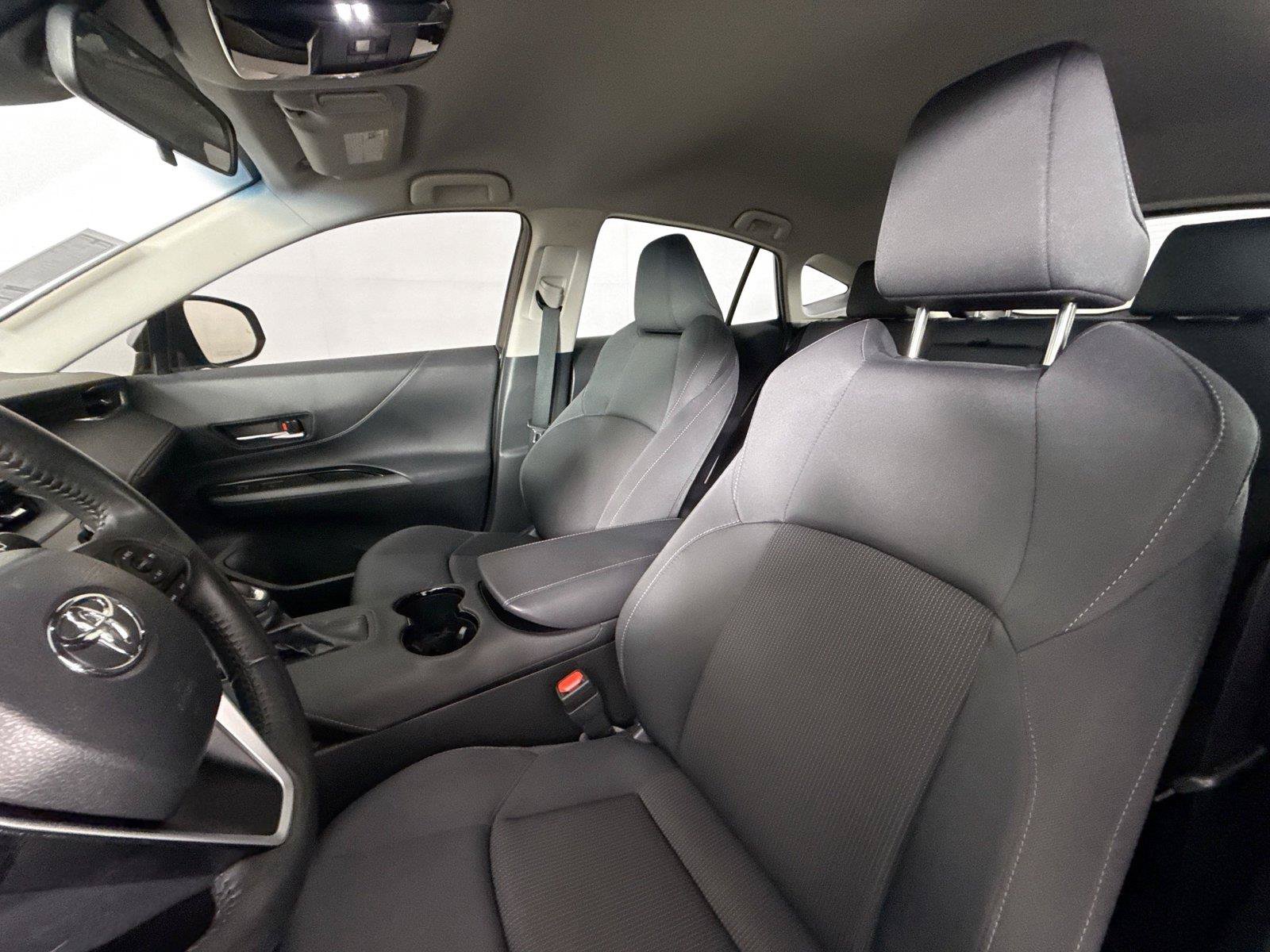 Certified 2023 Toyota Venza LE AWD/4WD image 3