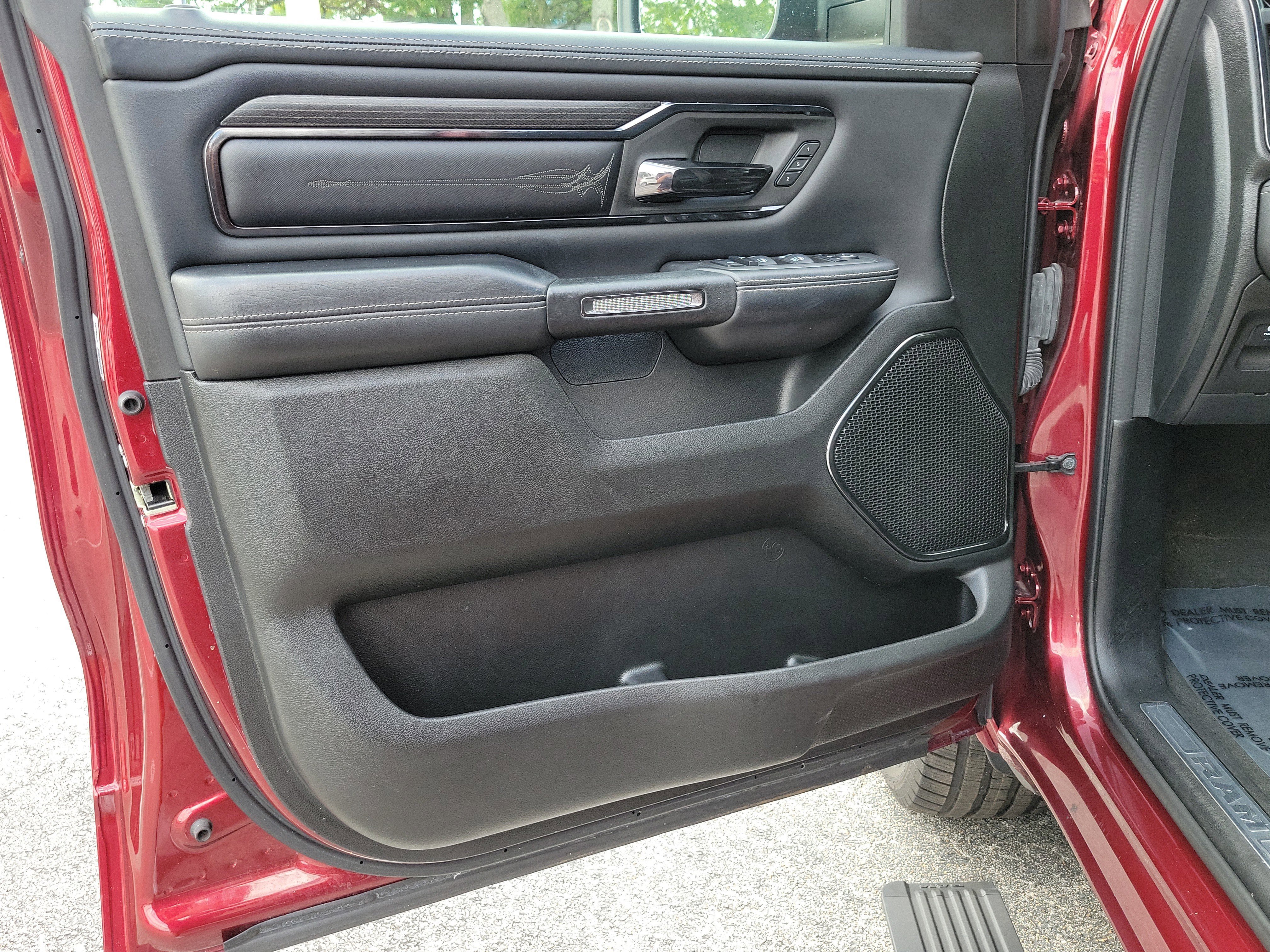 Used 2022 RAM 1500 Limited AWD/4WD image 18