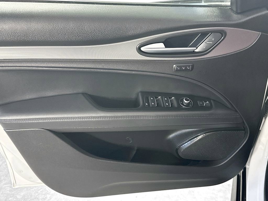 Used 2024 Alfa Romeo Stelvio Veloce AWD/4WD image 25
