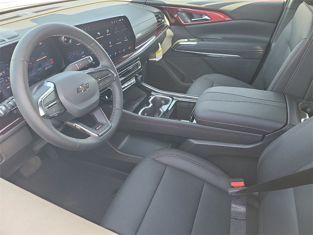 New 2026 Chevrolet Traverse Z71 w/ LPO, Floor Liner Package image 3