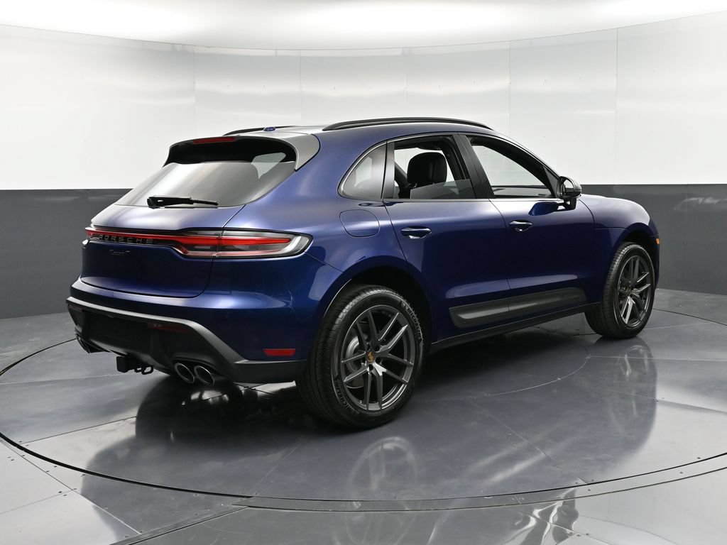 Certified 2026 Porsche Macan AWD/4WD image 8