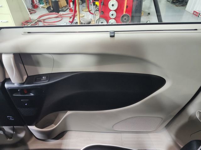 Used 2024 Chrysler Pacifica Limited image 44