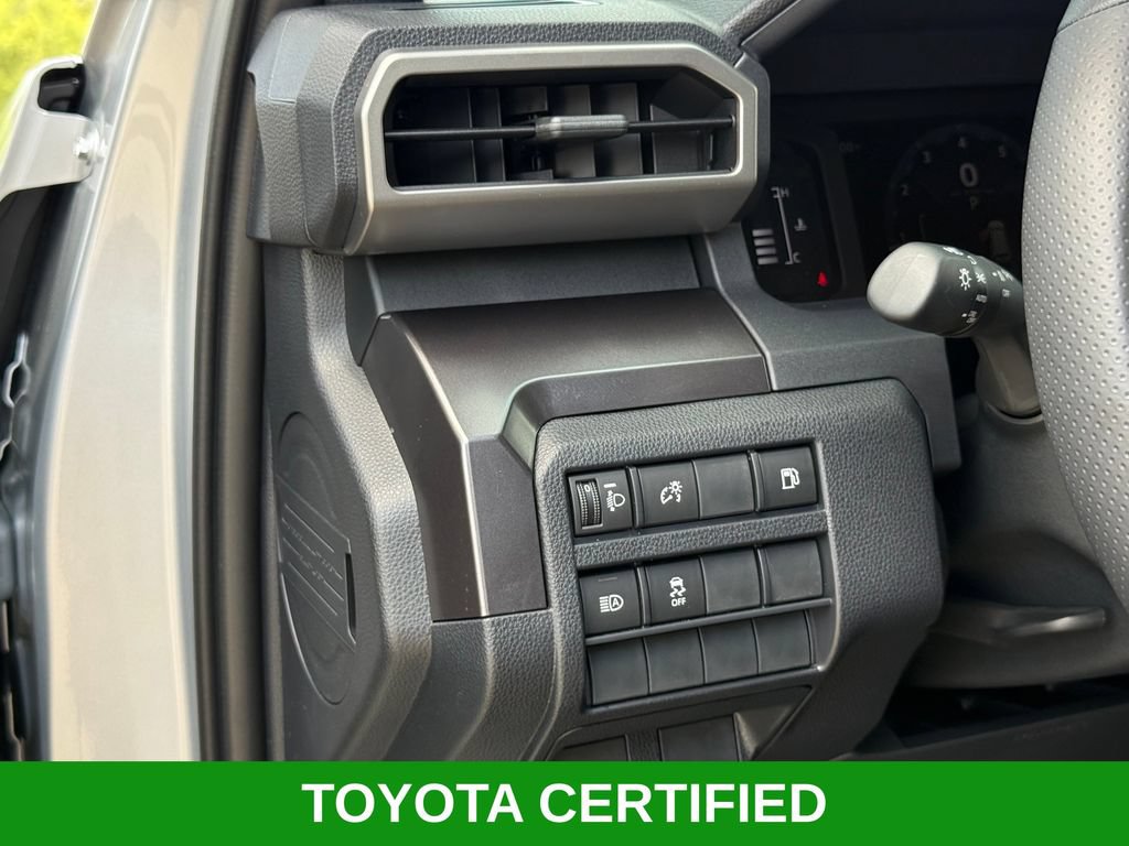 Used 2026 Toyota 4Runner SR5 RWD image 8