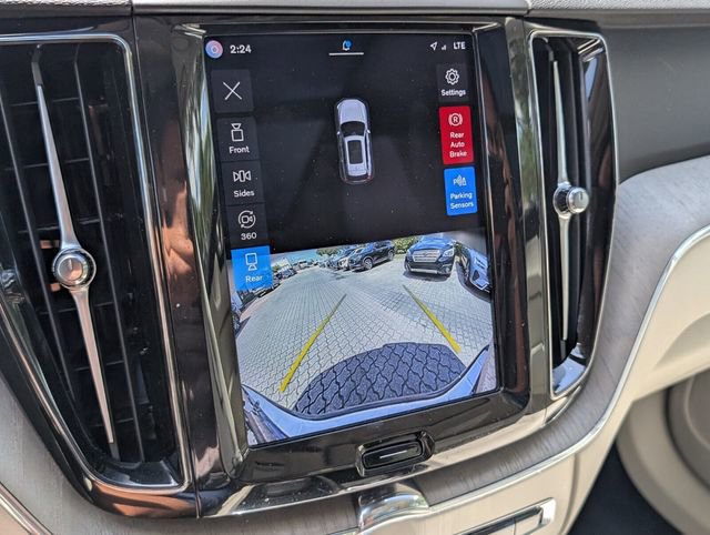 Used 2023 Volvo XC60 B5 Plus w/ Protection Package Premier image 25