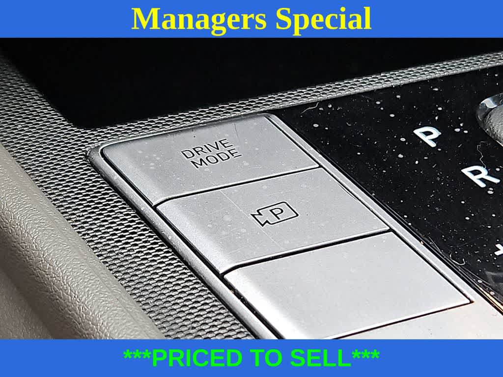 Used 2024 Hyundai Elantra SEL FWD image 24