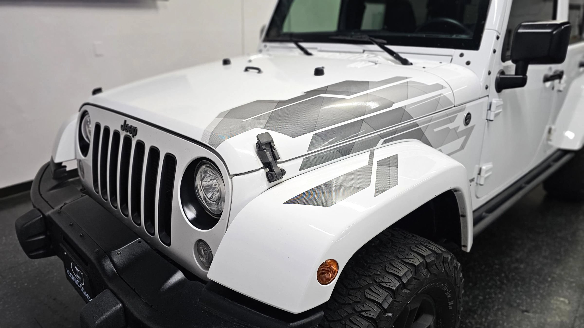 Used 2017 Jeep Wrangler Unlimited Sahara AWD/4WD image 25