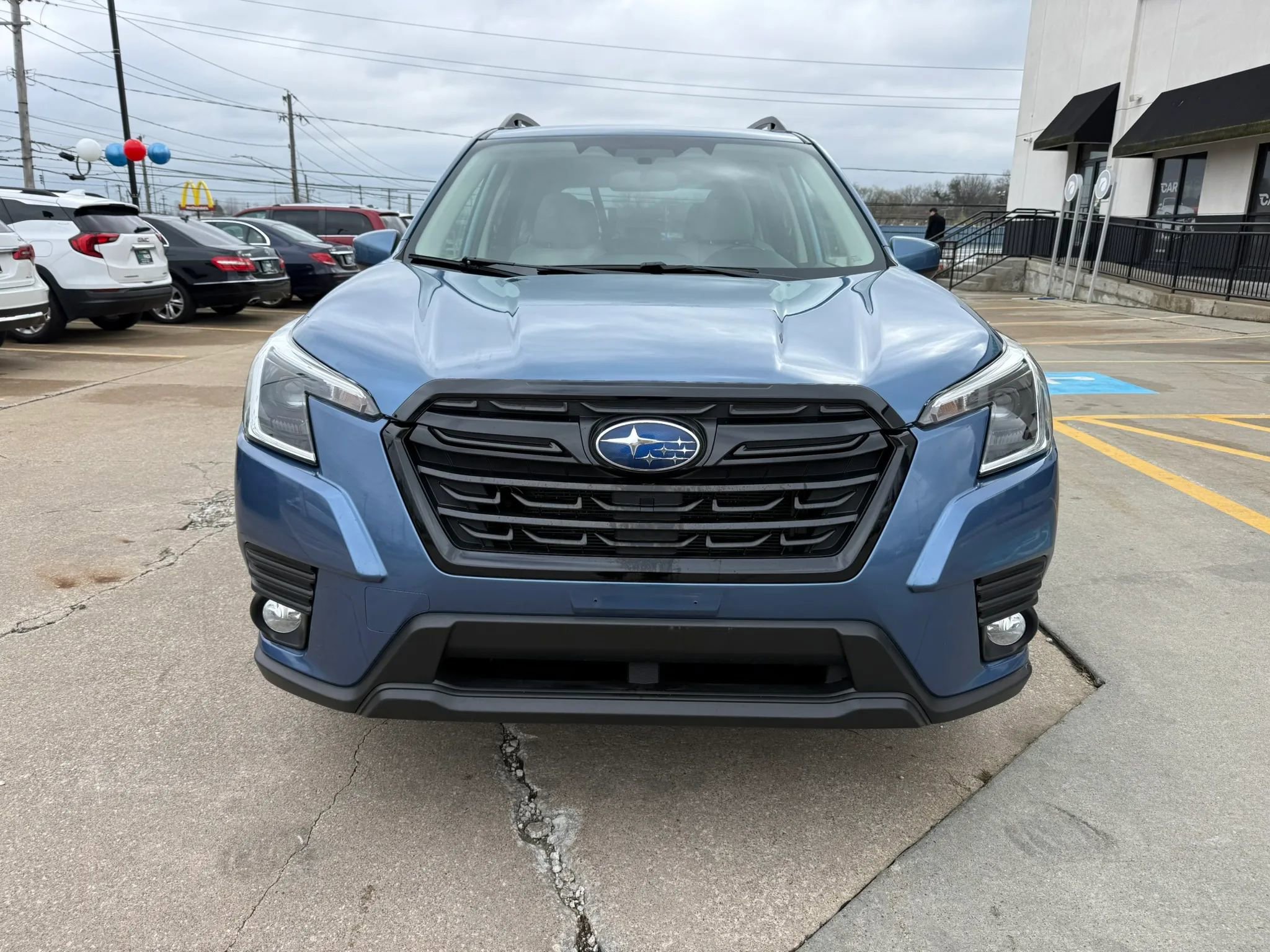 Used 2022 Subaru Forester Premium image 4