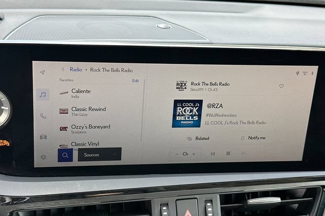 Used 2025 Lexus ES 350 w/ Premium Package FWD image 21