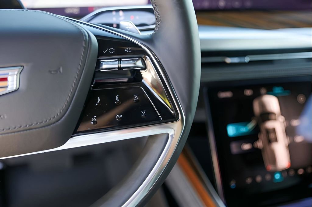 Certified 2025 Cadillac Escalade Sport Platinum w/ LPO, Floor Liner Package image 13