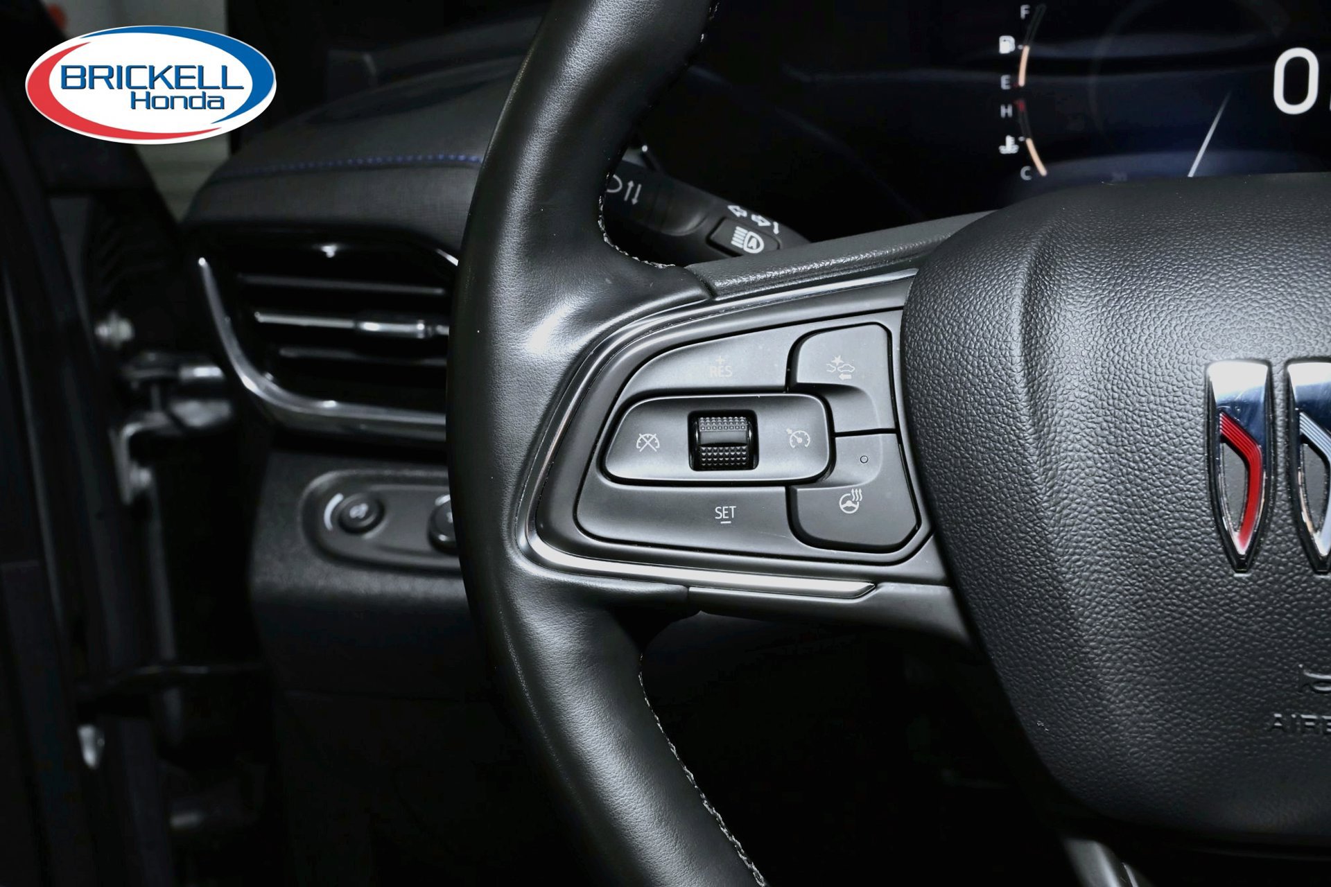 Used 2025 Buick Envista Sport Touring w/ Convenience I Package FWD image 35