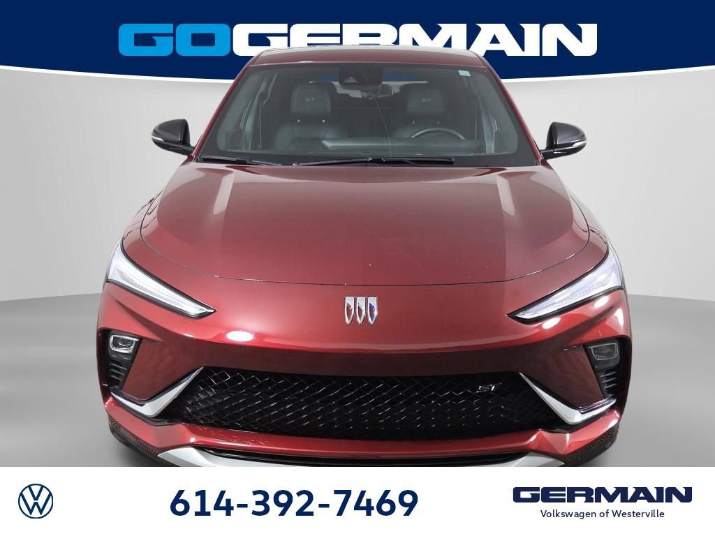 Used 2024 Buick Envista Sport Touring w/ Advanced Safety Package image 3