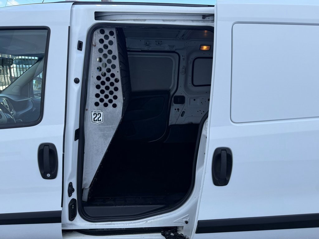 Used 2016 RAM ProMaster City Tradesman SLT w/ Rear Back-up Camera Group image 13