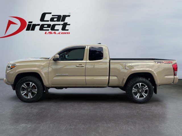 Used 2017 Toyota Tacoma TRD Sport w/ Tow Package (A/T) AWD/4WD image 11