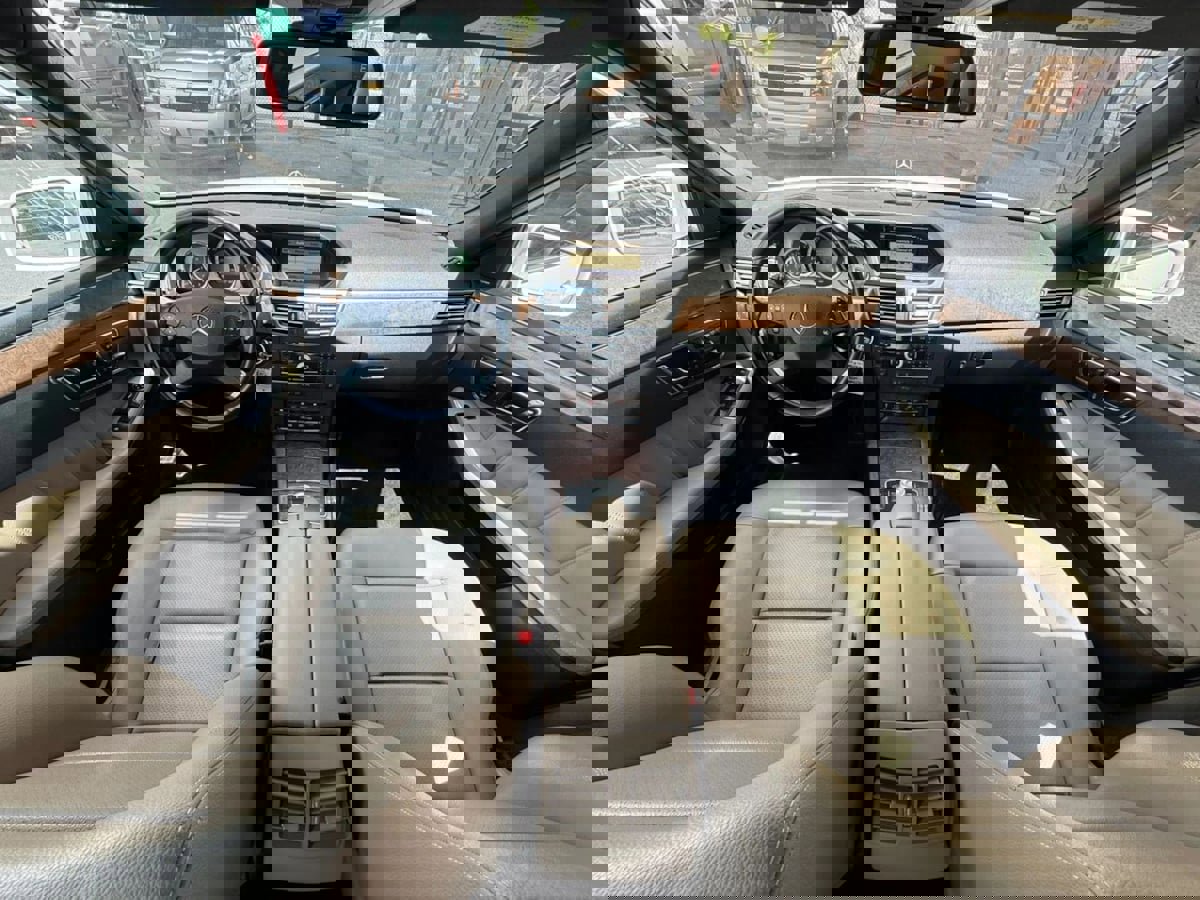 Used 2011 Mercedes-Benz E 350 Sport image 31