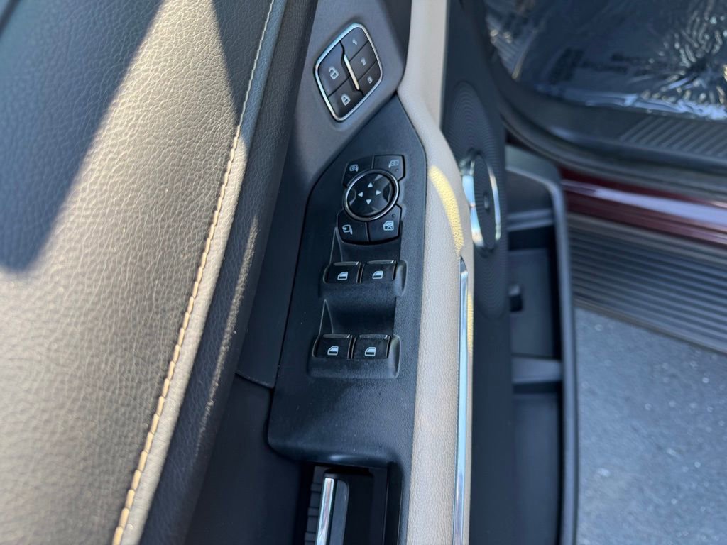 Used 2024 Ford Expedition Limited image 15