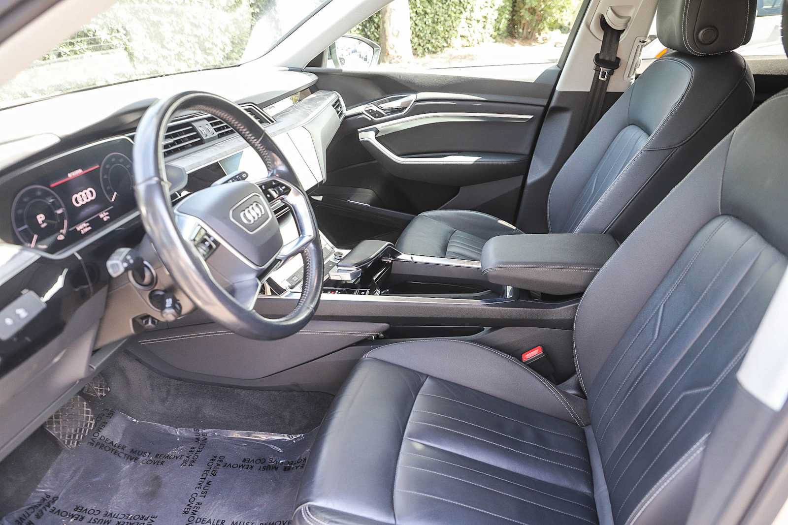 Used 2021 Audi e-tron Premium w/ Convenience Plus Package AWD/4WD image 16