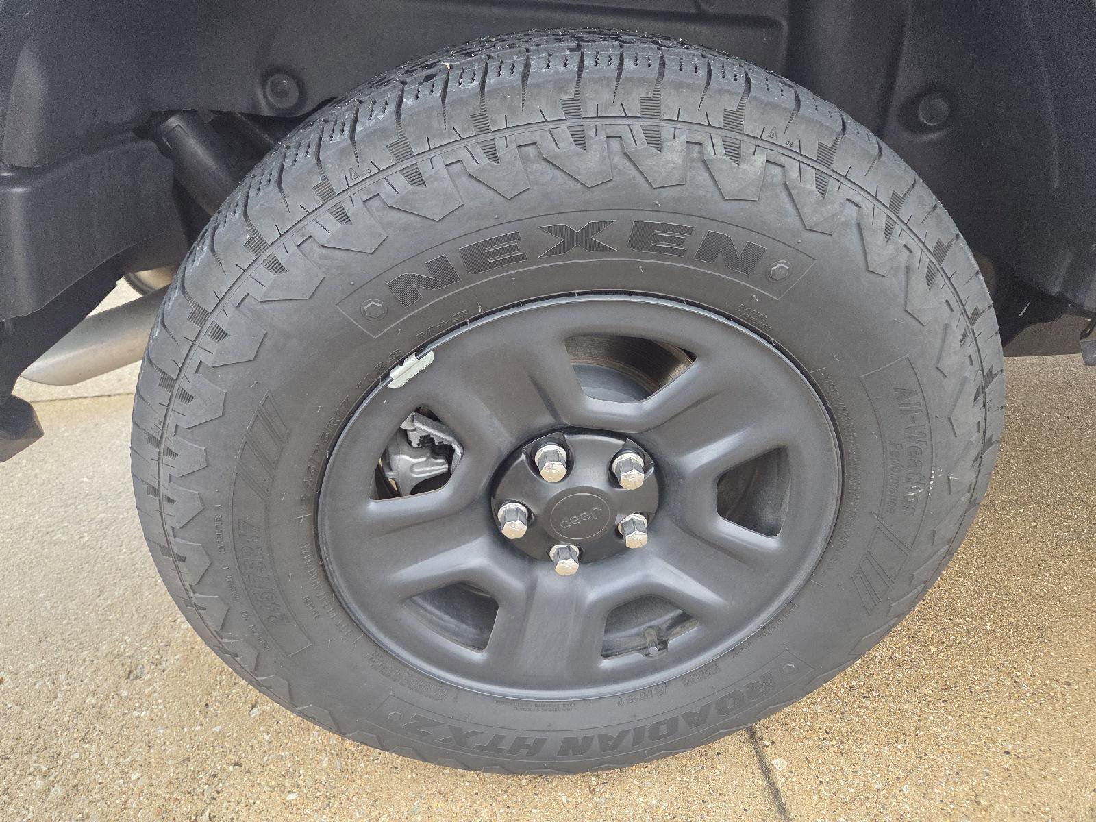 Used 2025 Jeep Wrangler Sport image 52