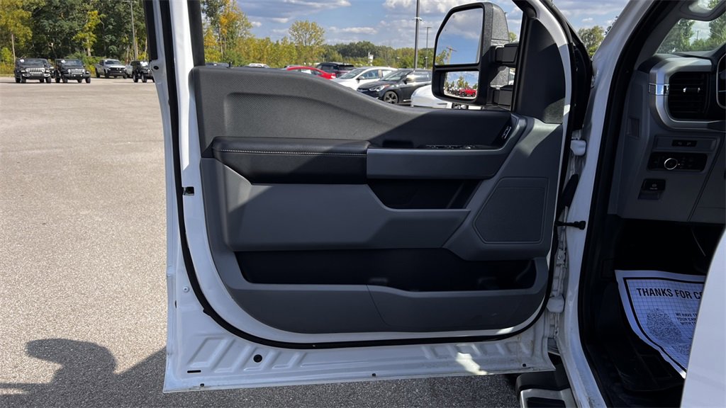 Used 2022 Ford F150 XLT w/ XTR Package image 9