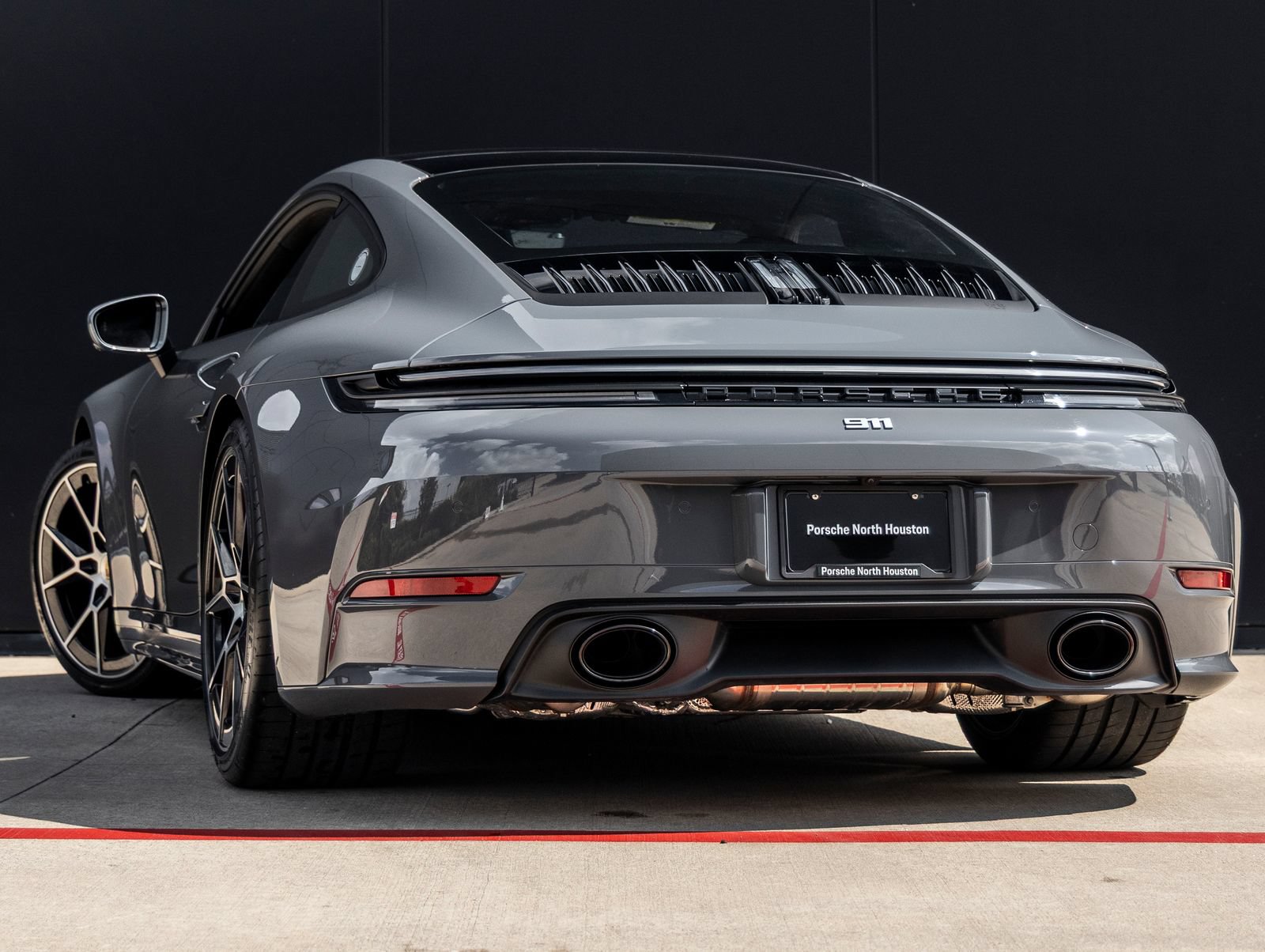 Used 2026 Porsche 911 Carrera T RWD image 3