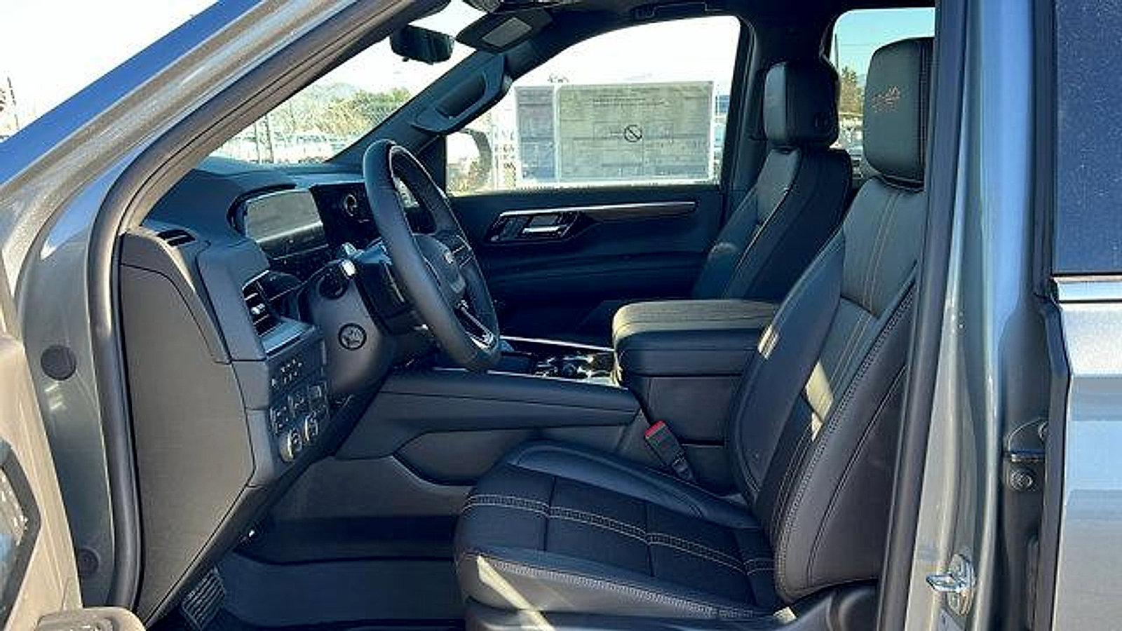 New 2026 Chevrolet Suburban High Country image 36