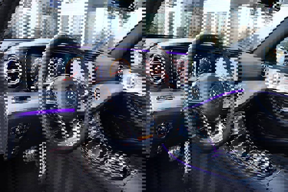 Used 2018 Mercedes-Benz E 63 AMG S image 19