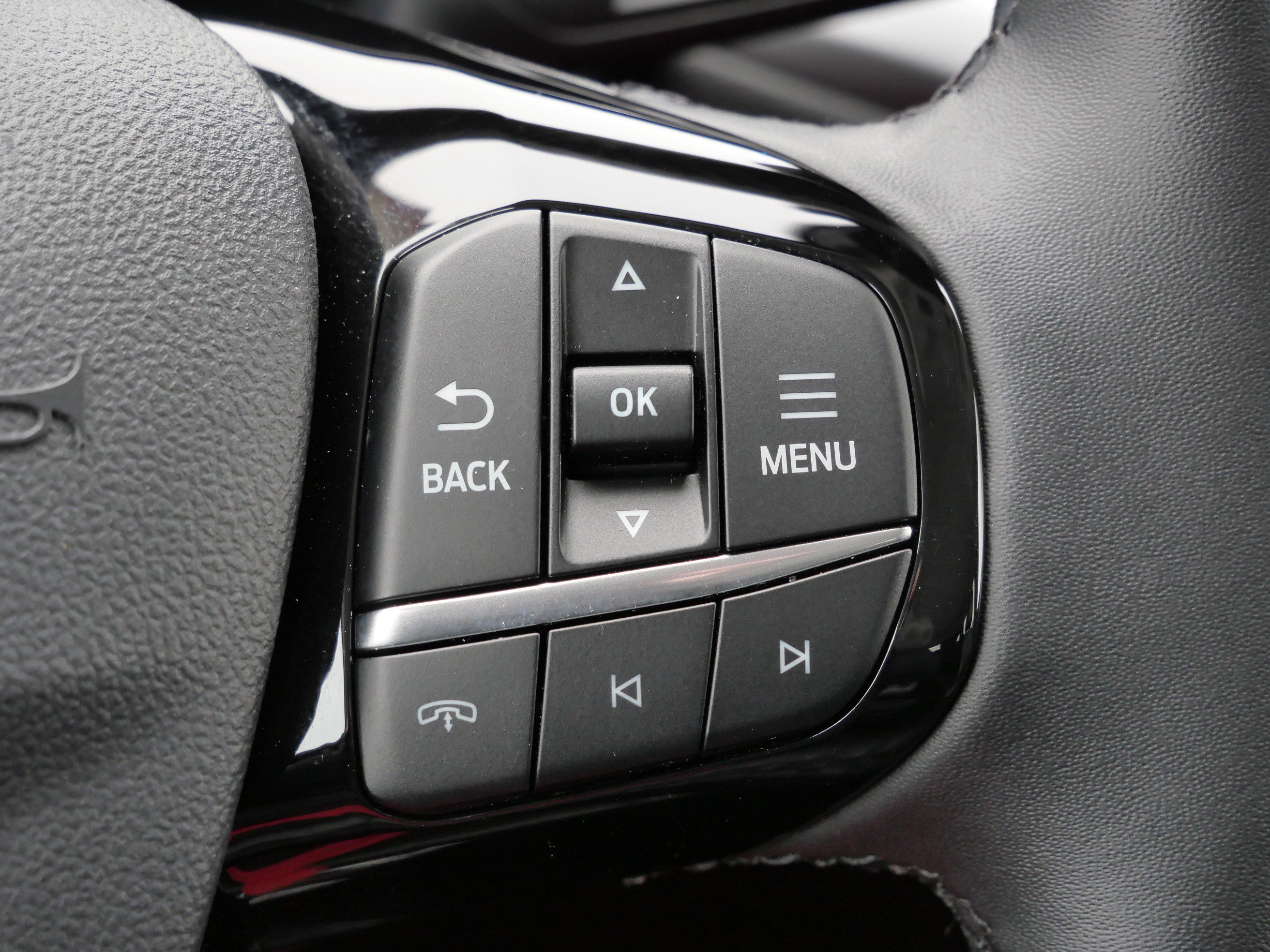 Used 2023 Ford Escape Platinum image 31