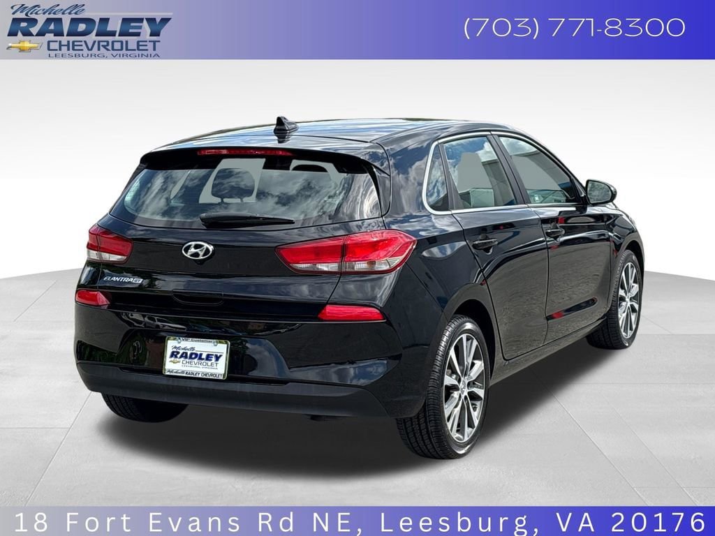 Used 2019 Hyundai Elantra GT FWD image 6