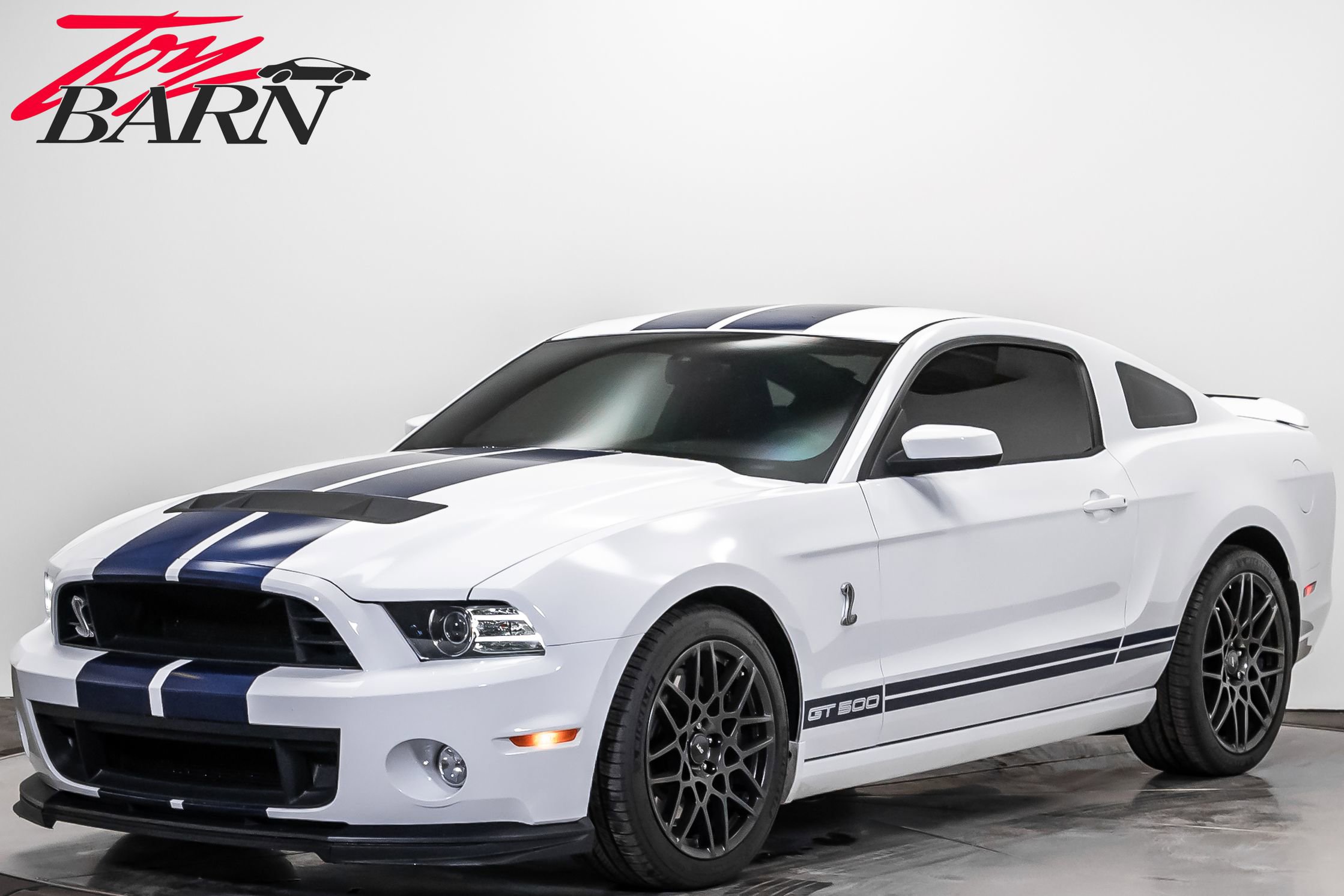 Used 2014 Ford Mustang Shelby GT500 w/ Equipment Group 821A image 1