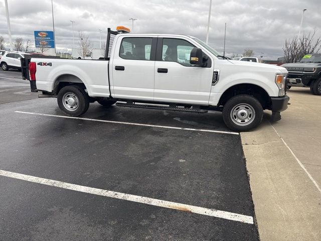 Used 2022 Ford F250 XL w/ Power Equipment Group image 2