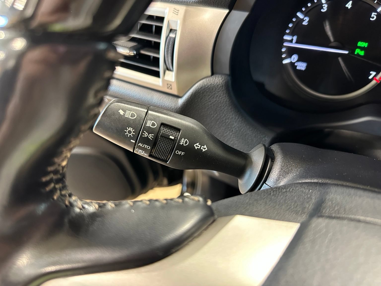 Used 2021 Lexus GX 460 Premium w/ Premium Package AWD/4WD image 20