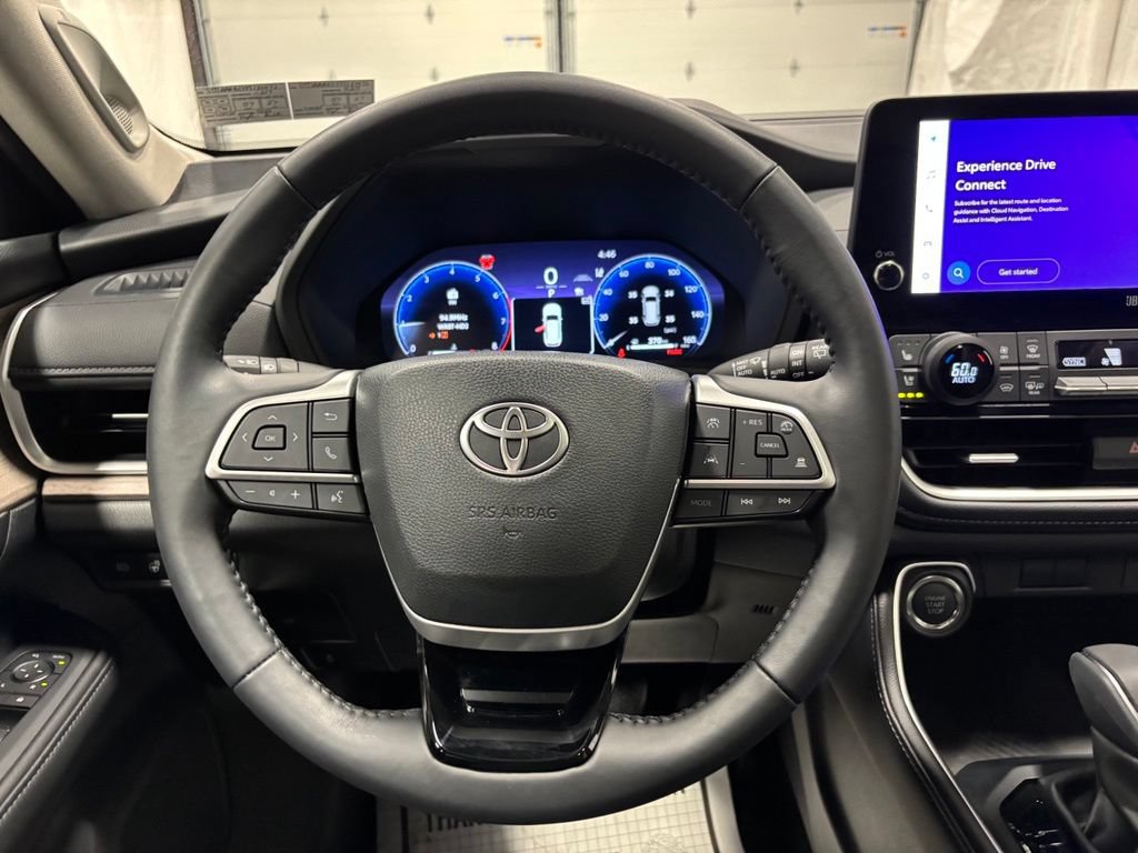 Used 2026 Toyota Grand Highlander AWD image 18