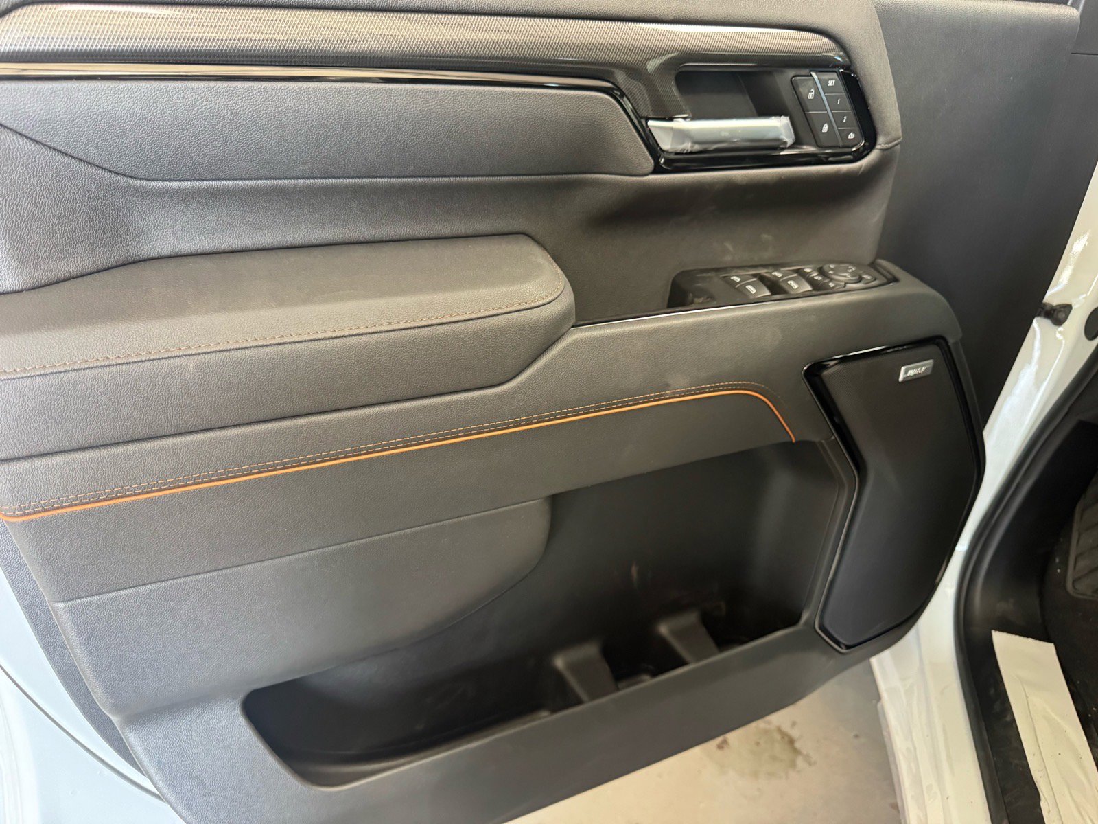 New 2026 GMC Sierra 2500 AT4 w/ AT4 Premium Plus Package image 15