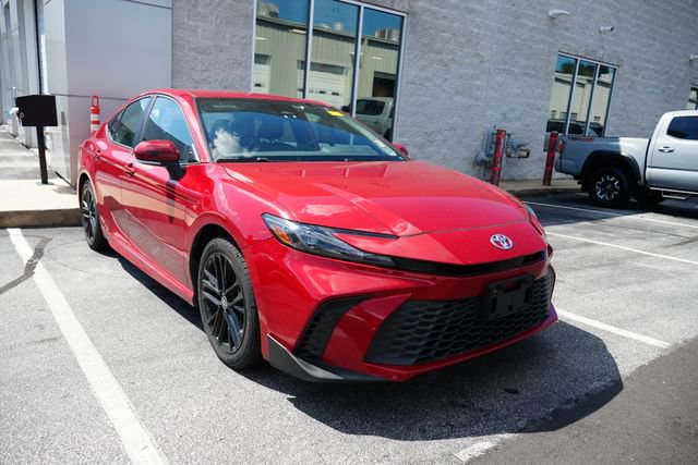 Used 2025 Toyota Camry SE