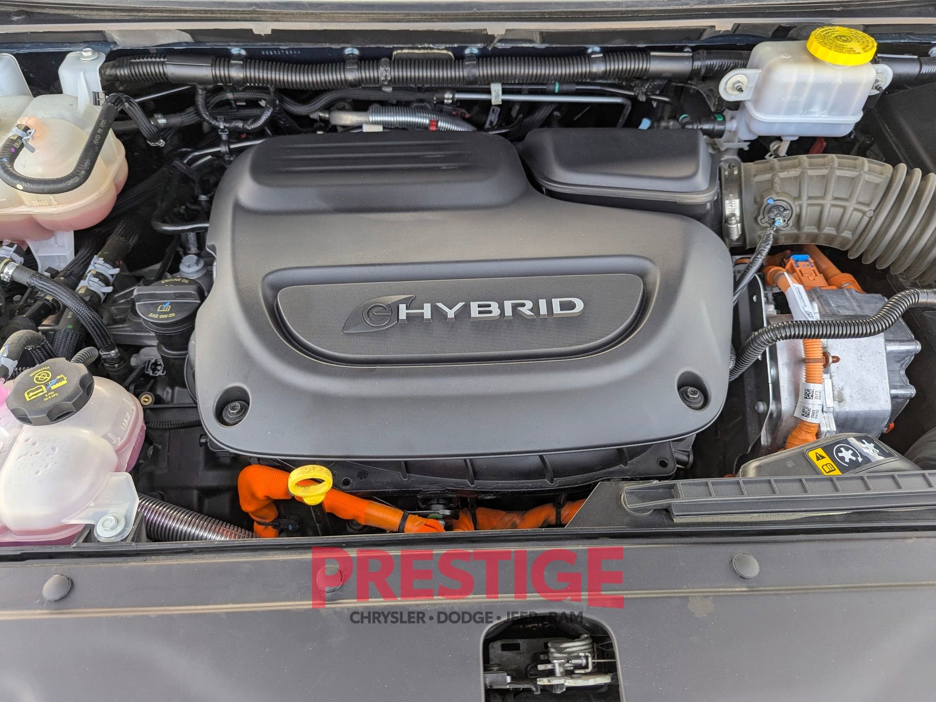 Used 2024 Chrysler Pacifica Select image 33