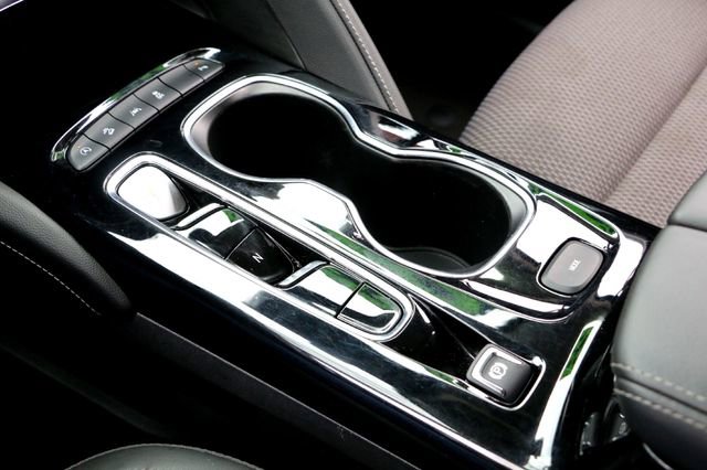 Used 2023 Buick Envision Preferred image 19