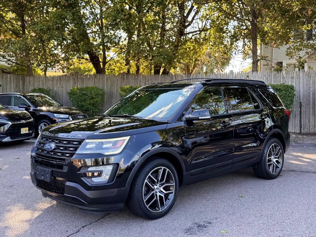 Used 2016 Ford Explorer Sport AWD/4WD image 2